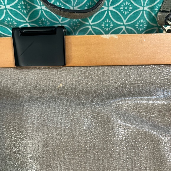 REHAB! Kate Spade wood frame cross body - Picture 9 of 16